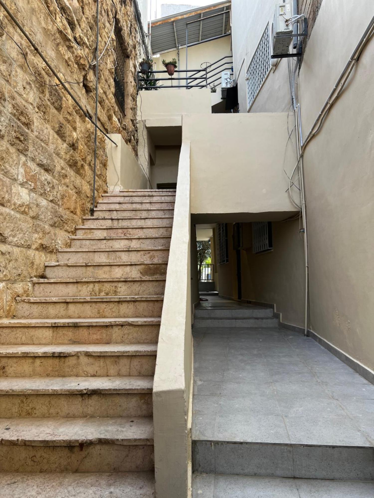 Downtown Inn Madaba Exteriör bild